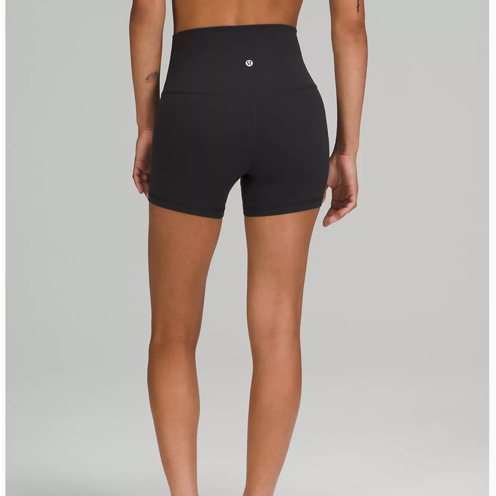 Lululemon black align high rise biker shorts 4” size 4